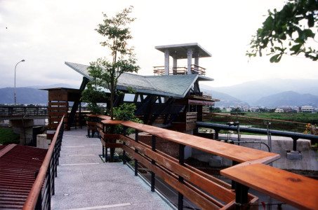 西堤屋橋