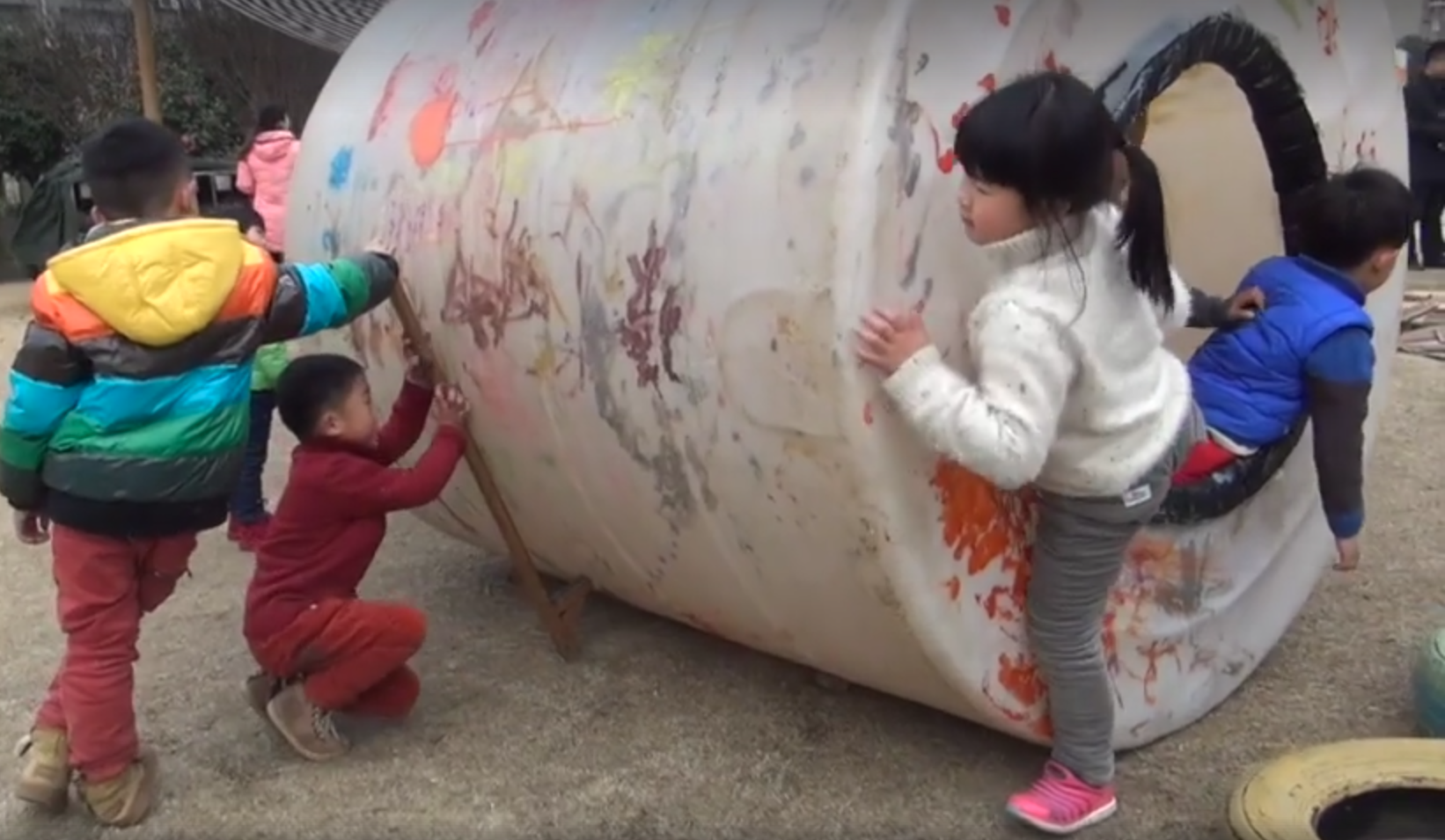 孩子遊戲時的「暴力衝突」，讓你恐懼了嗎？ 來看看「愛與信任」能做什麼。