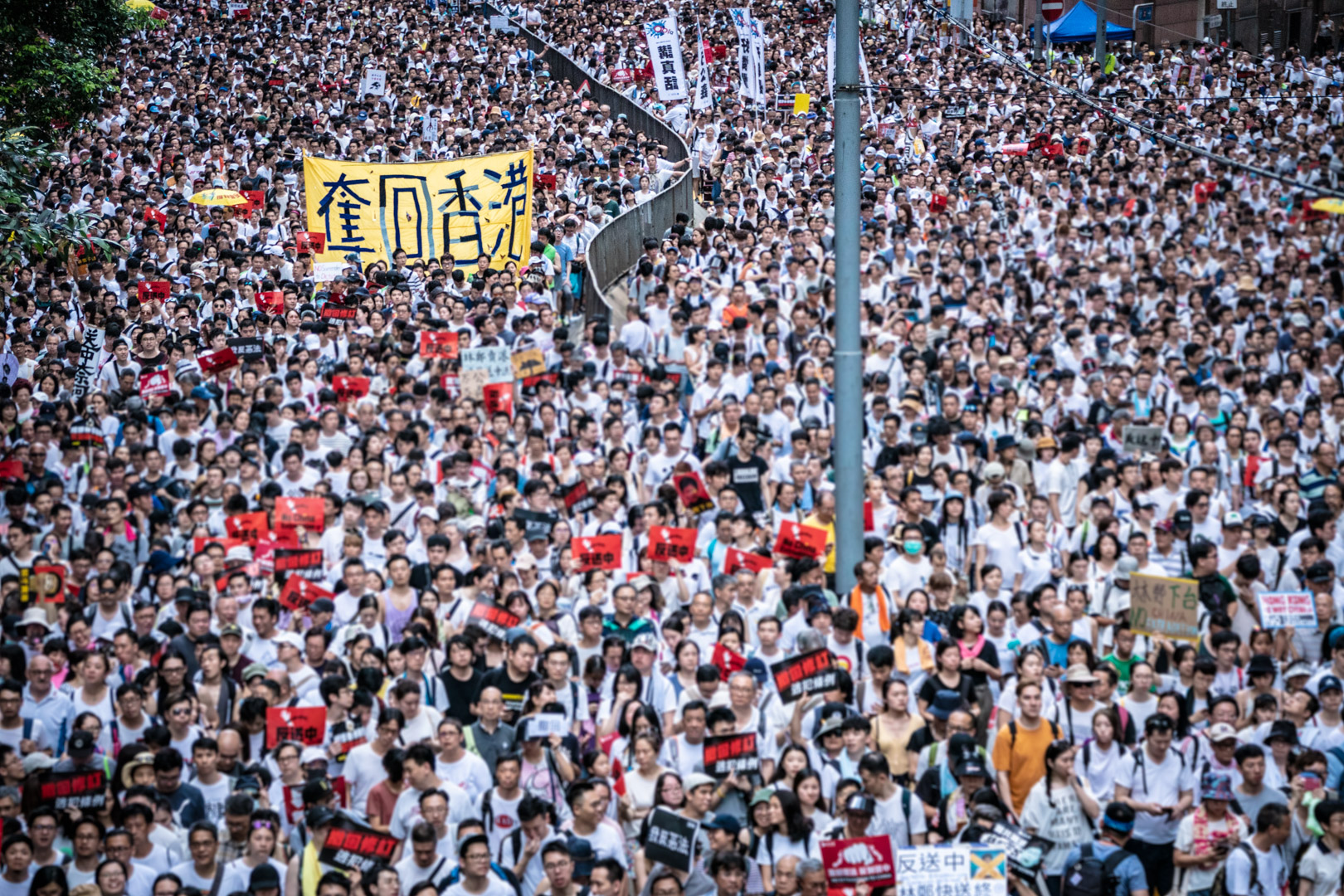 「城市造反」：先有自由，才能發財