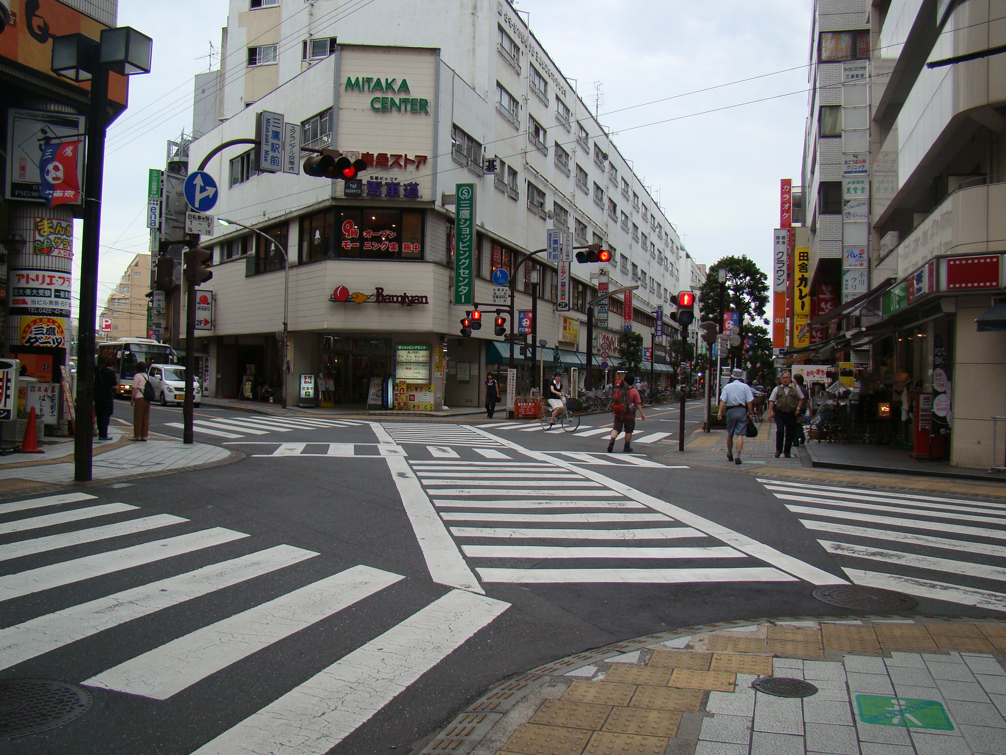 步行城市的道路景觀設計思考