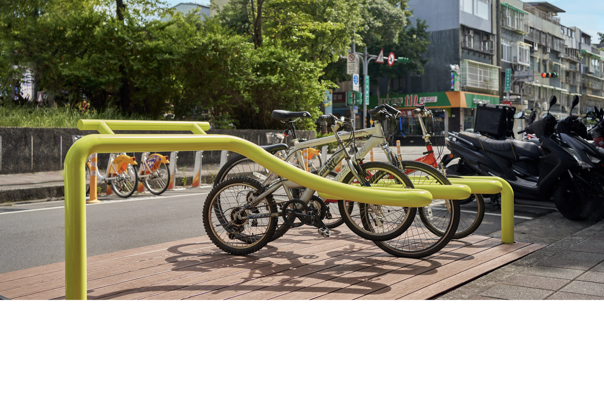 自行車架流浪記:探討台灣道路的都市設計