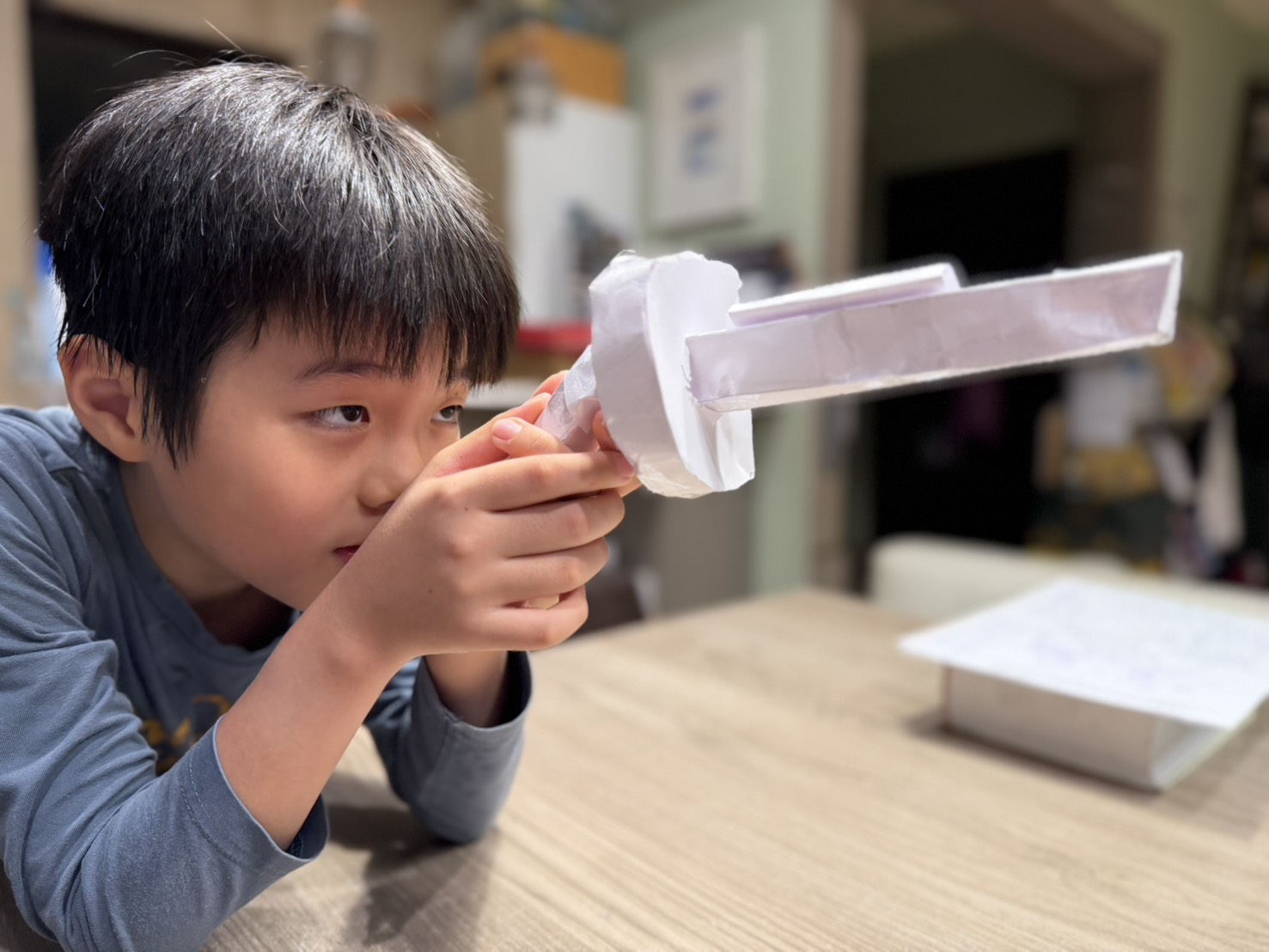 玩．孩子視角的田野觀察：童年在遊戲倡議中長大的孩子